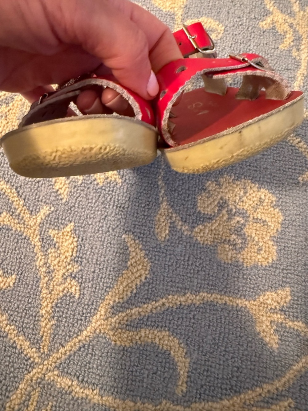 Girls' Red Heart Cutout Adjustable Strap Sandals - Picture 4 of 4